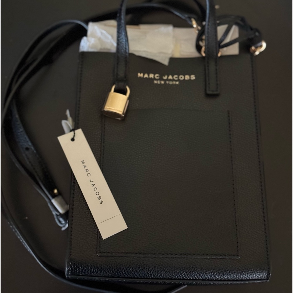 Marc Jacobs H001L03FA22 Mini Grind Black With Gold Hardware Leather Women's